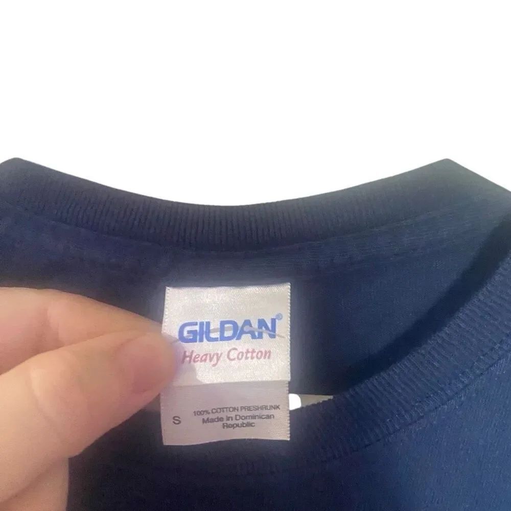 Gilden Small West Virginia Small College graphic tshirt - Picture 3 of 4